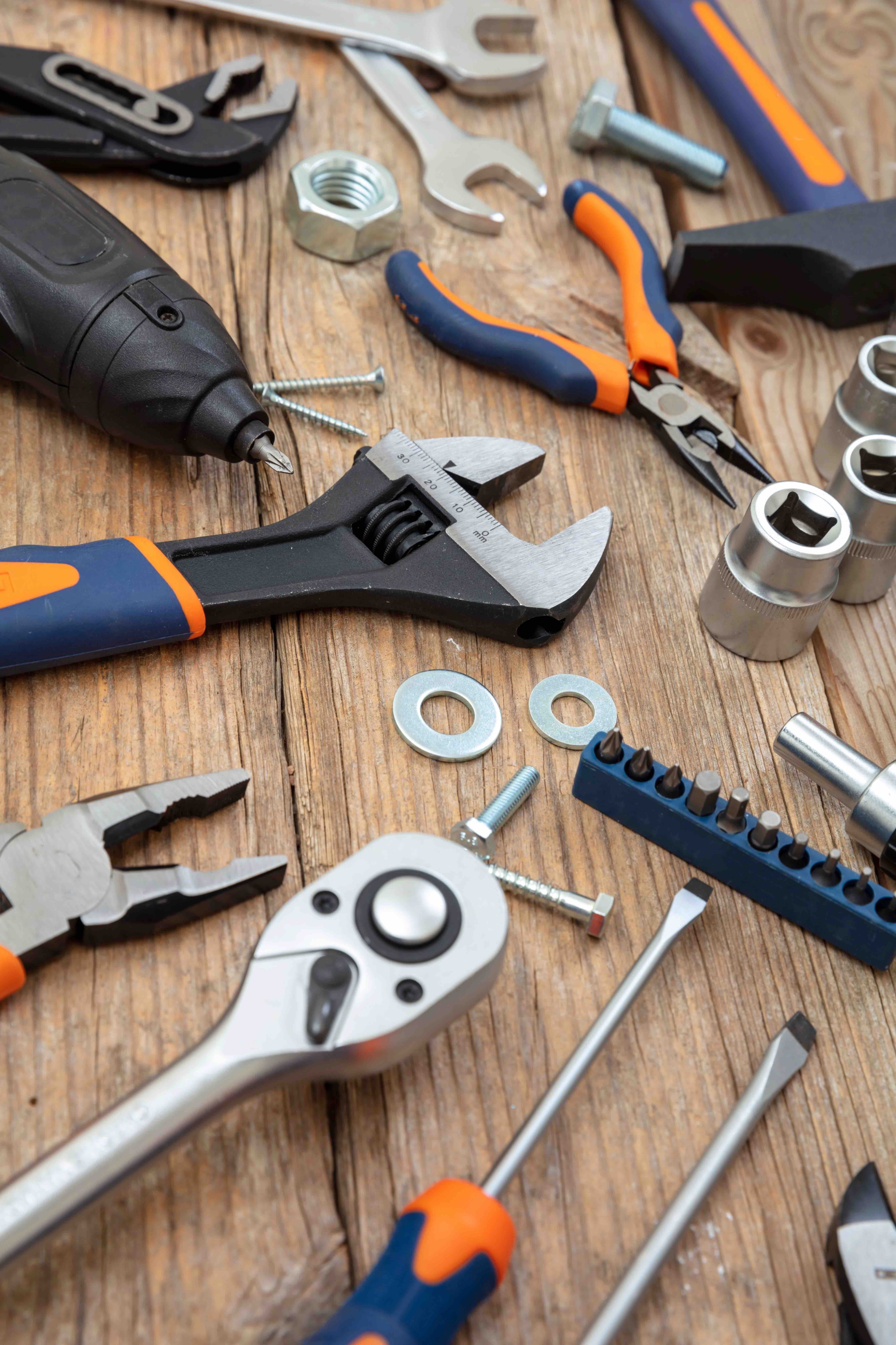 gereedschap set voor ask installatie en badkamer renovatie en klussen in je huis