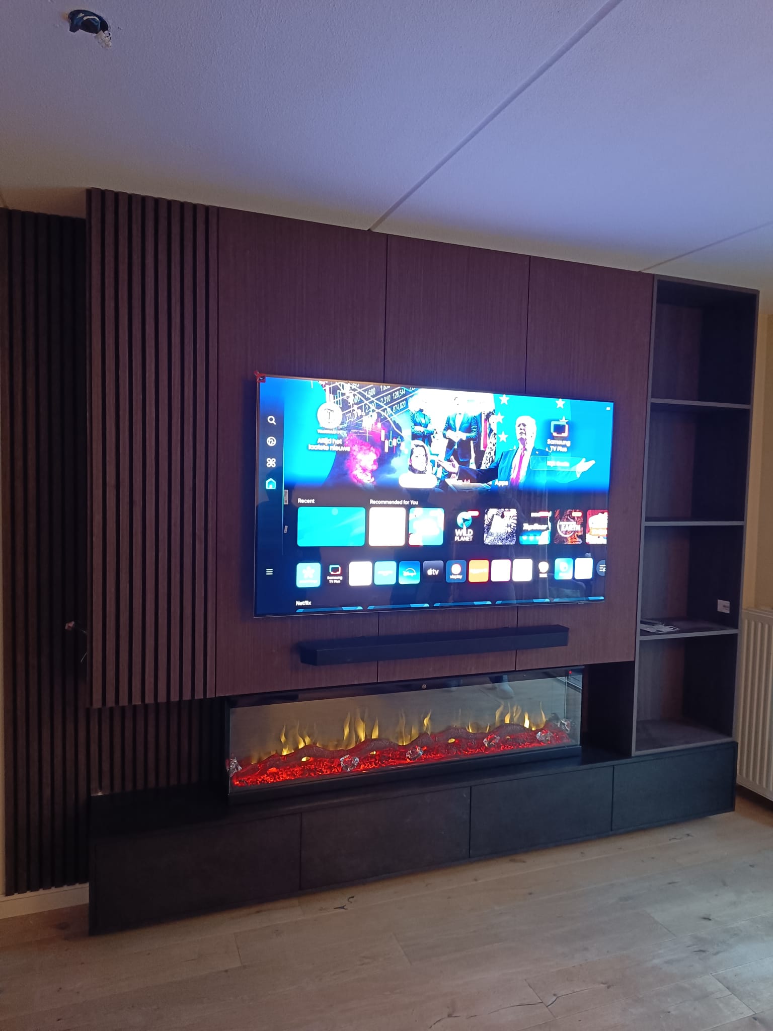 Moderne wandpanelen als accentwand in woonkamer Utrecht